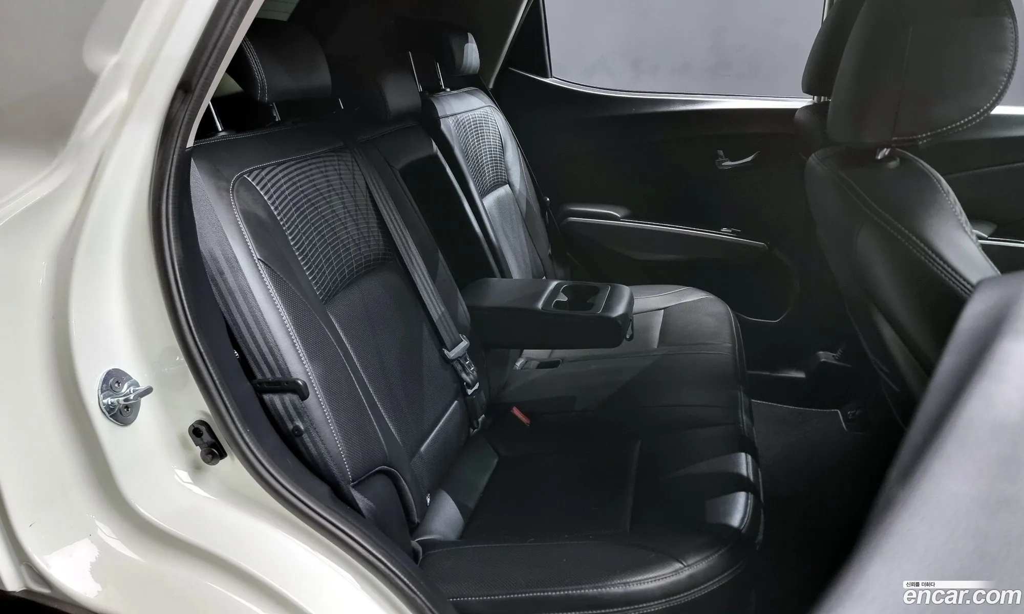 KG Mobility (SsangYong) Tivoli Armour 2018 — 20