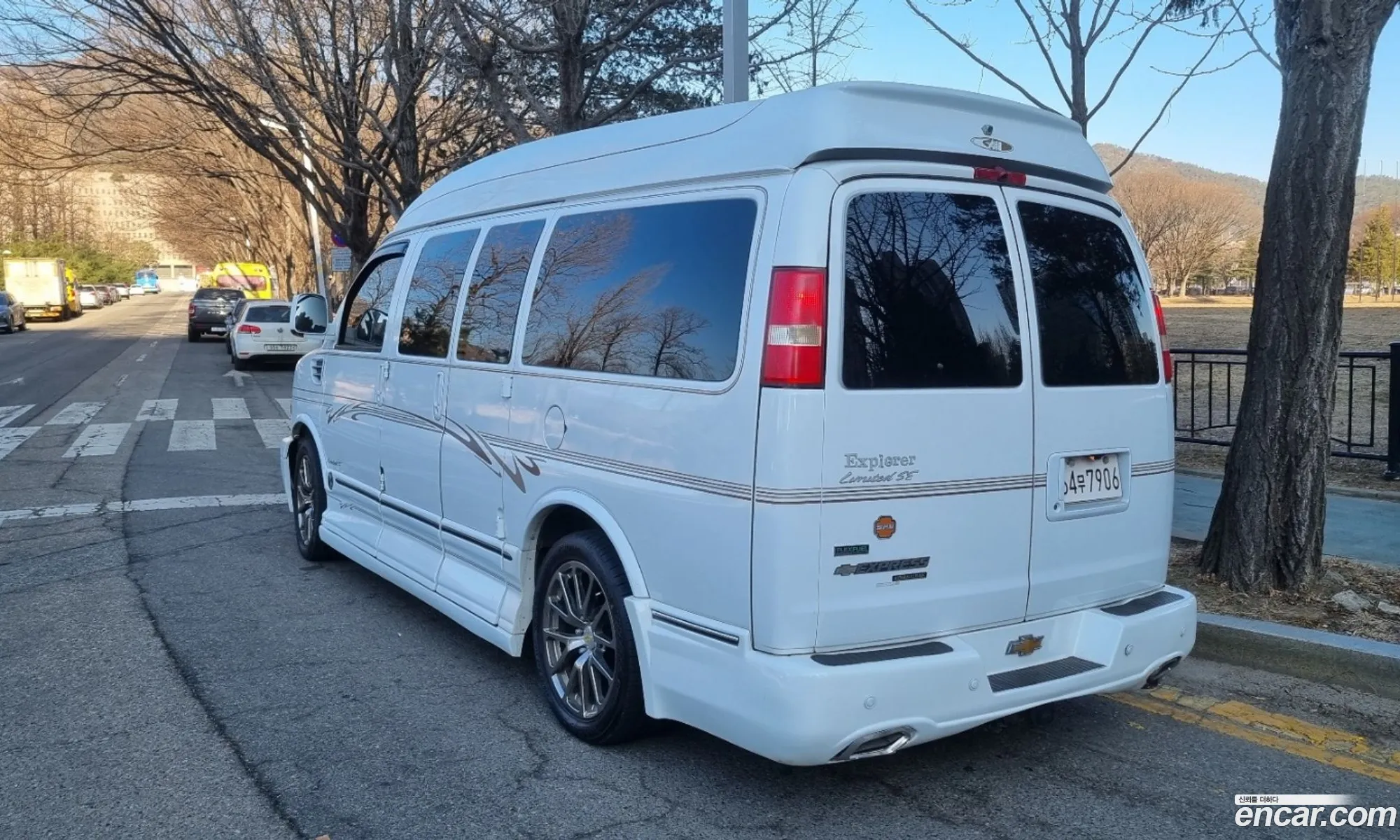 Chevrolet Express Van 2011 — 3