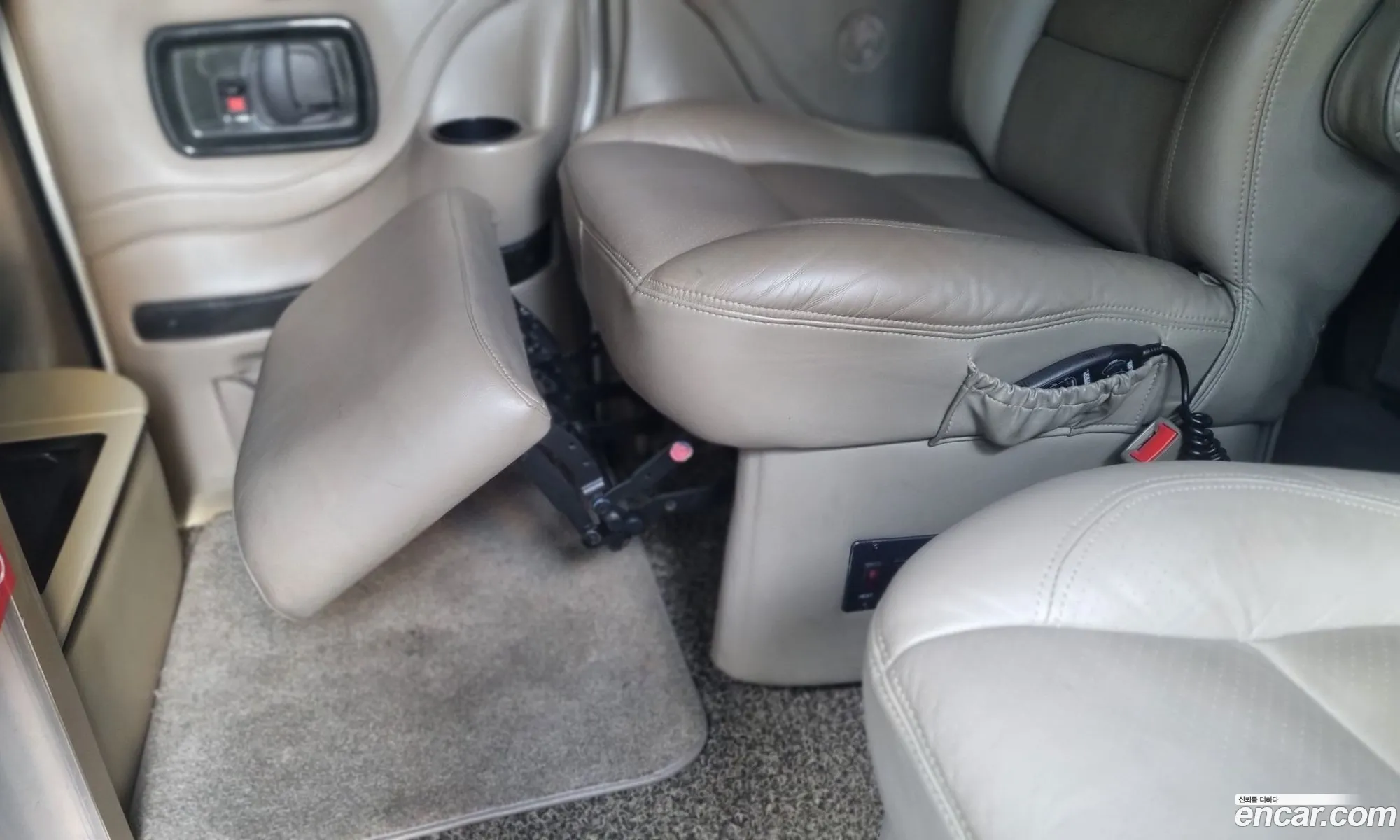 Chevrolet Express Van 2011 — 8