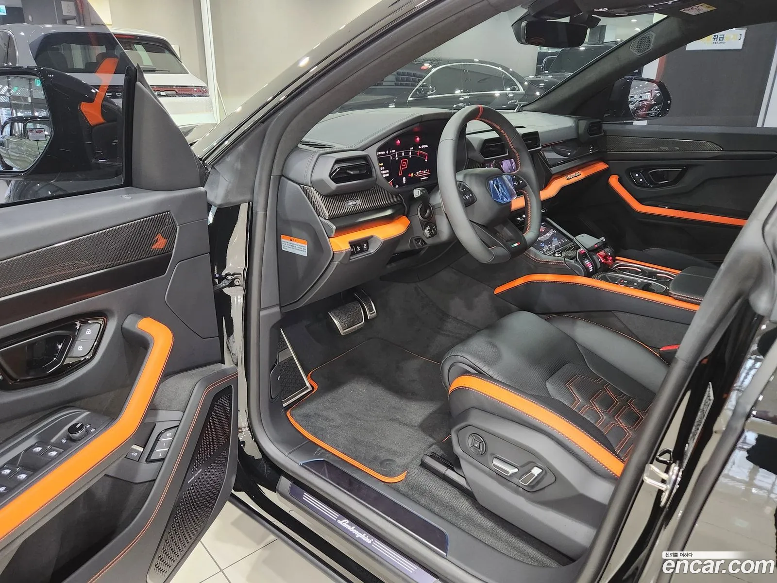 Lamborghini Urus 2025 — 16