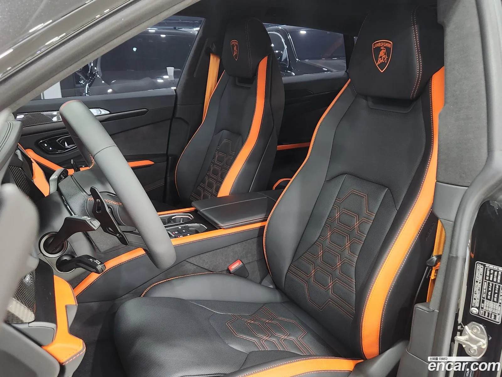 Lamborghini Urus 2025 — 18