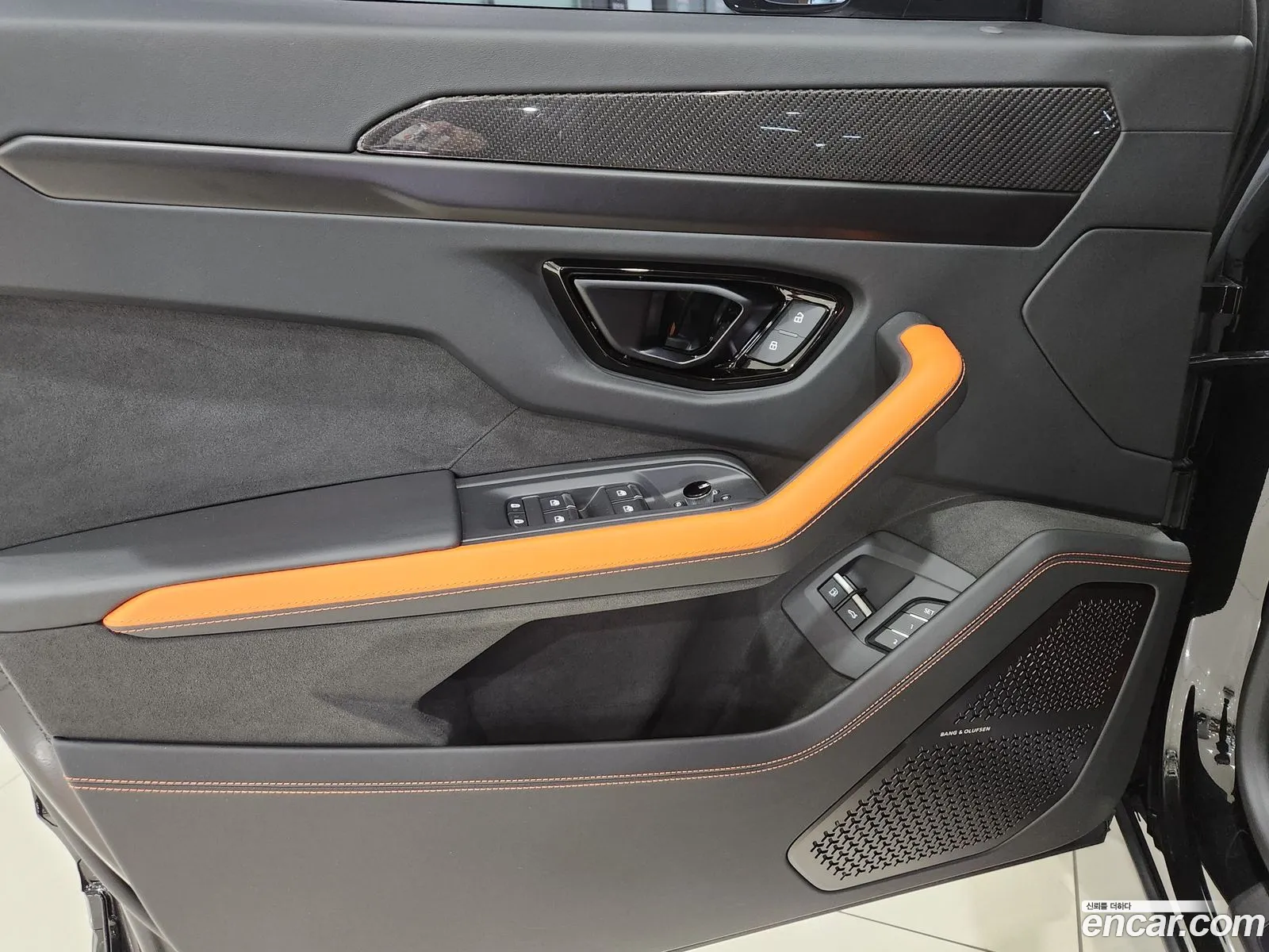 Lamborghini Urus 2025 — 14