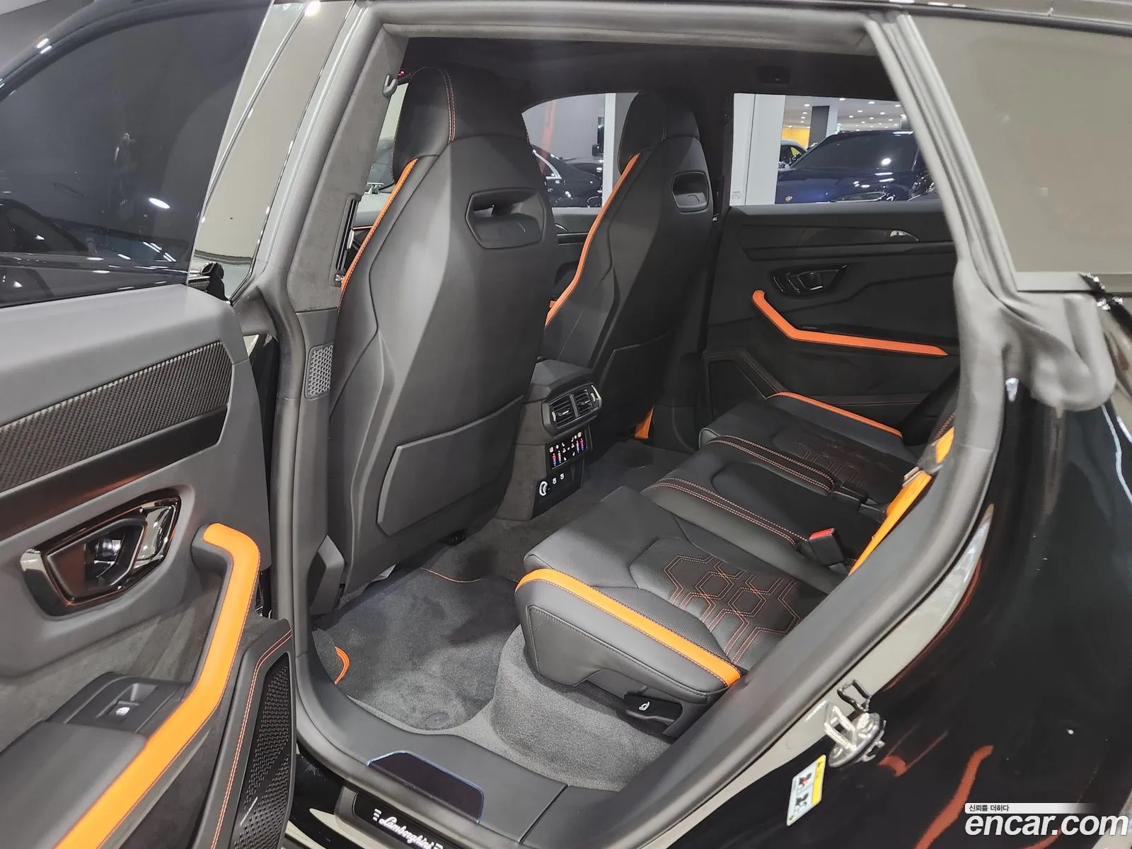 Lamborghini Urus 2025 — 10