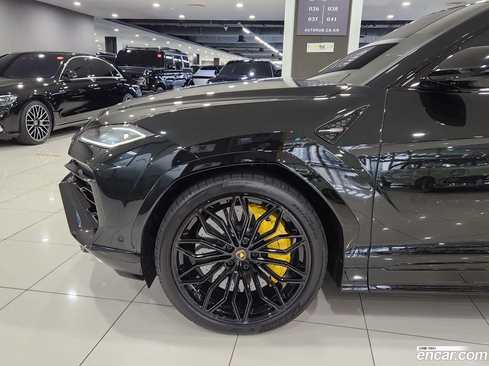 Lamborghini Urus 2025 — 8