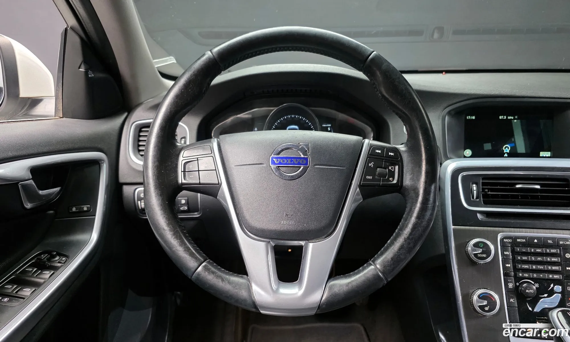 Volvo S60 2016 YV1FS79B0G2405646 — 20