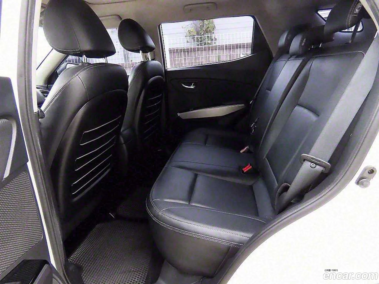 KG Mobility (SsangYong) Tivoli Air 2017 — 10