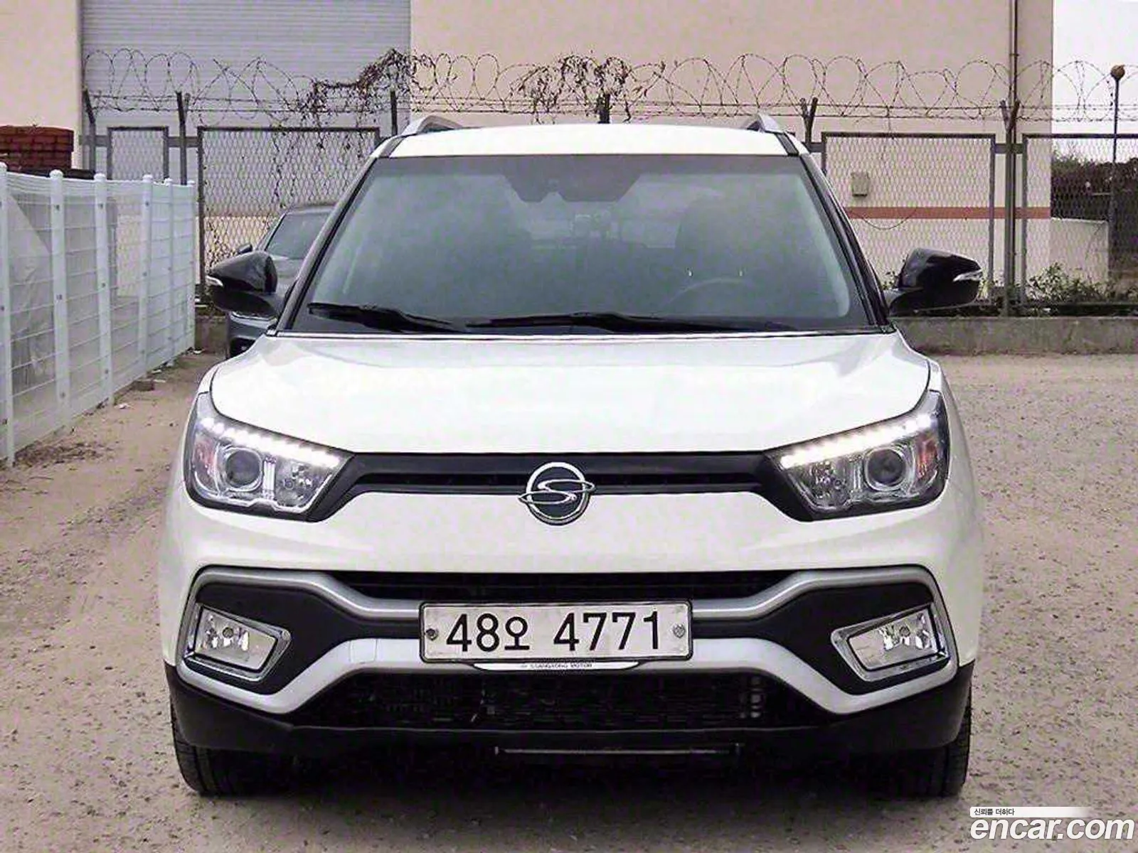 KG Mobility (SsangYong) Tivoli Air 2017 — 15