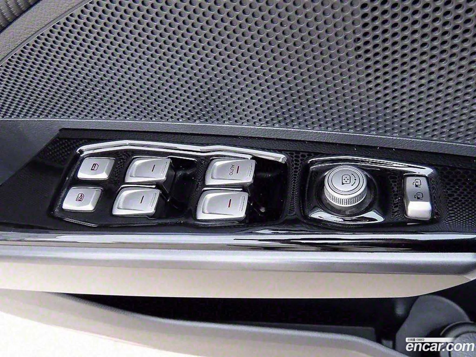 KG Mobility (SsangYong) Tivoli Air 2017 — 8