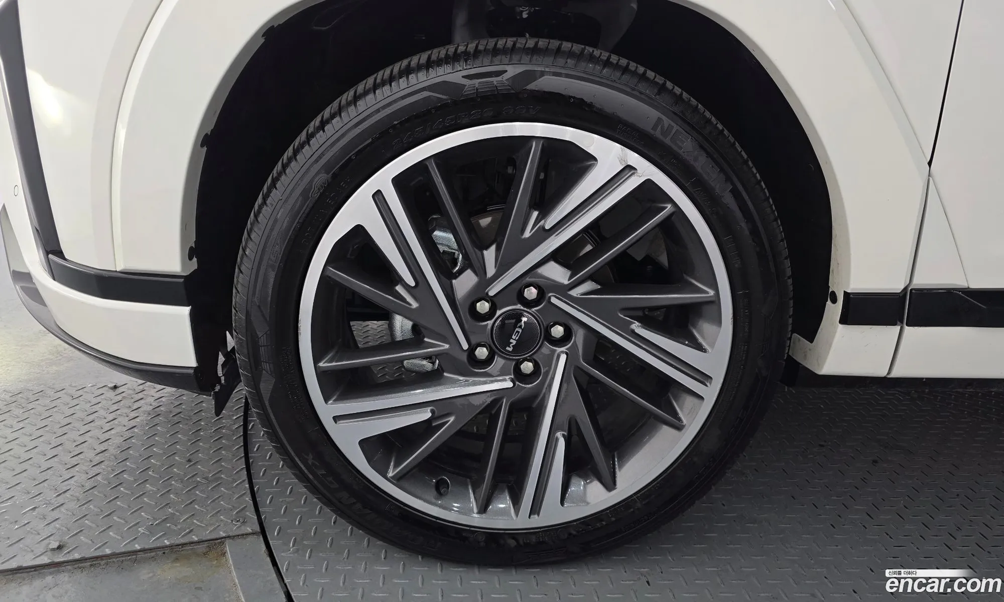 KG Mobility (SsangYong) Actyon 2025 — 4