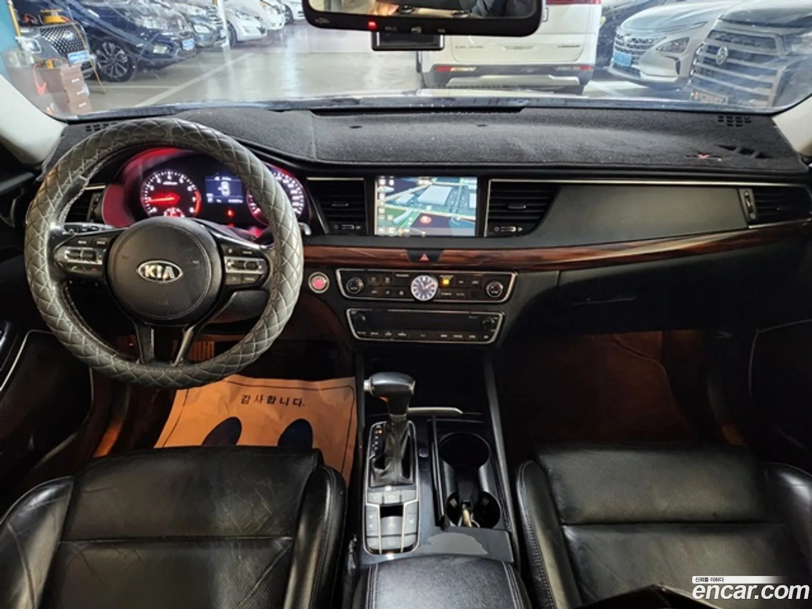 Kia K7 2016 — 14