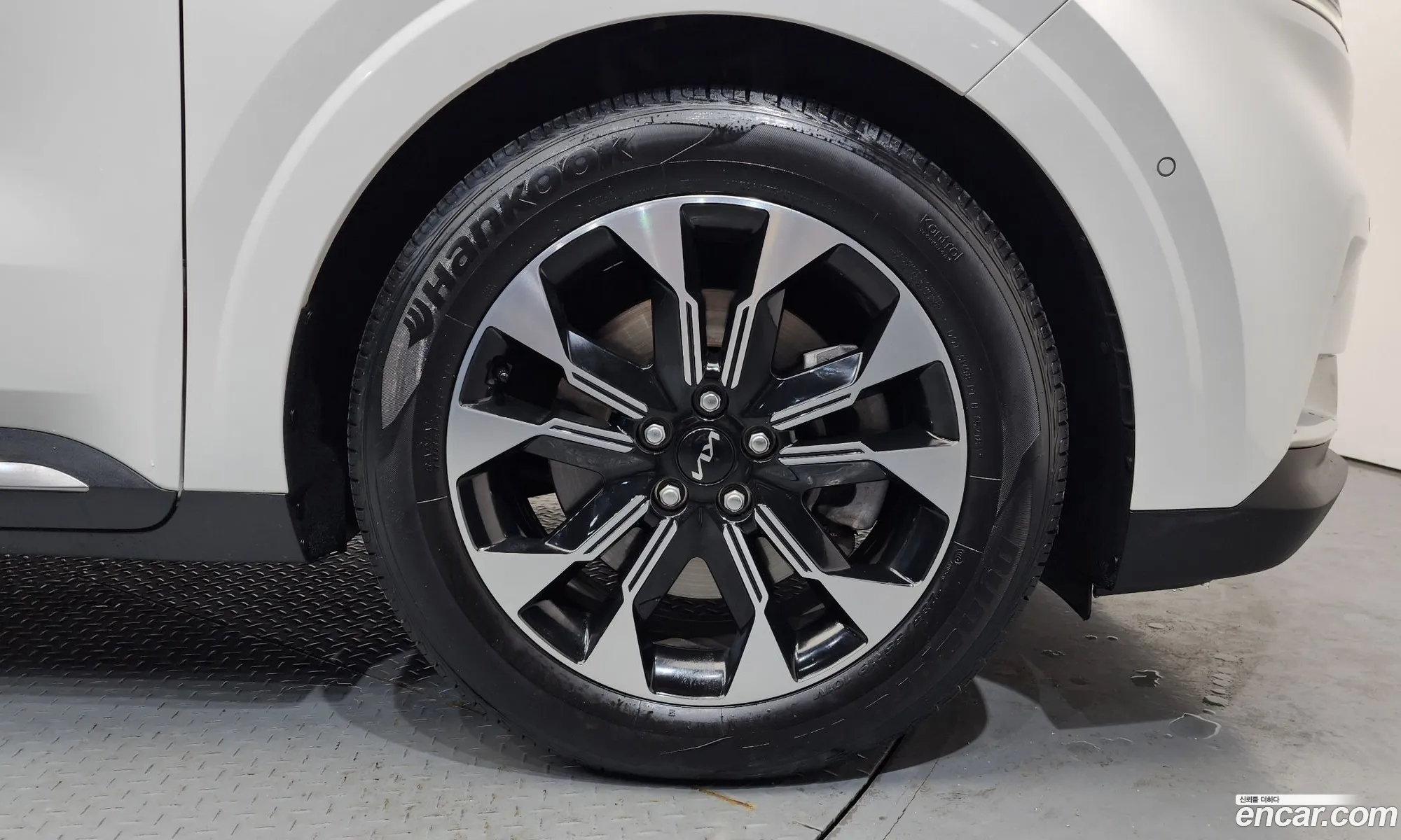 Kia Carnival 2023 KNANE81BBPS293604 — 17
