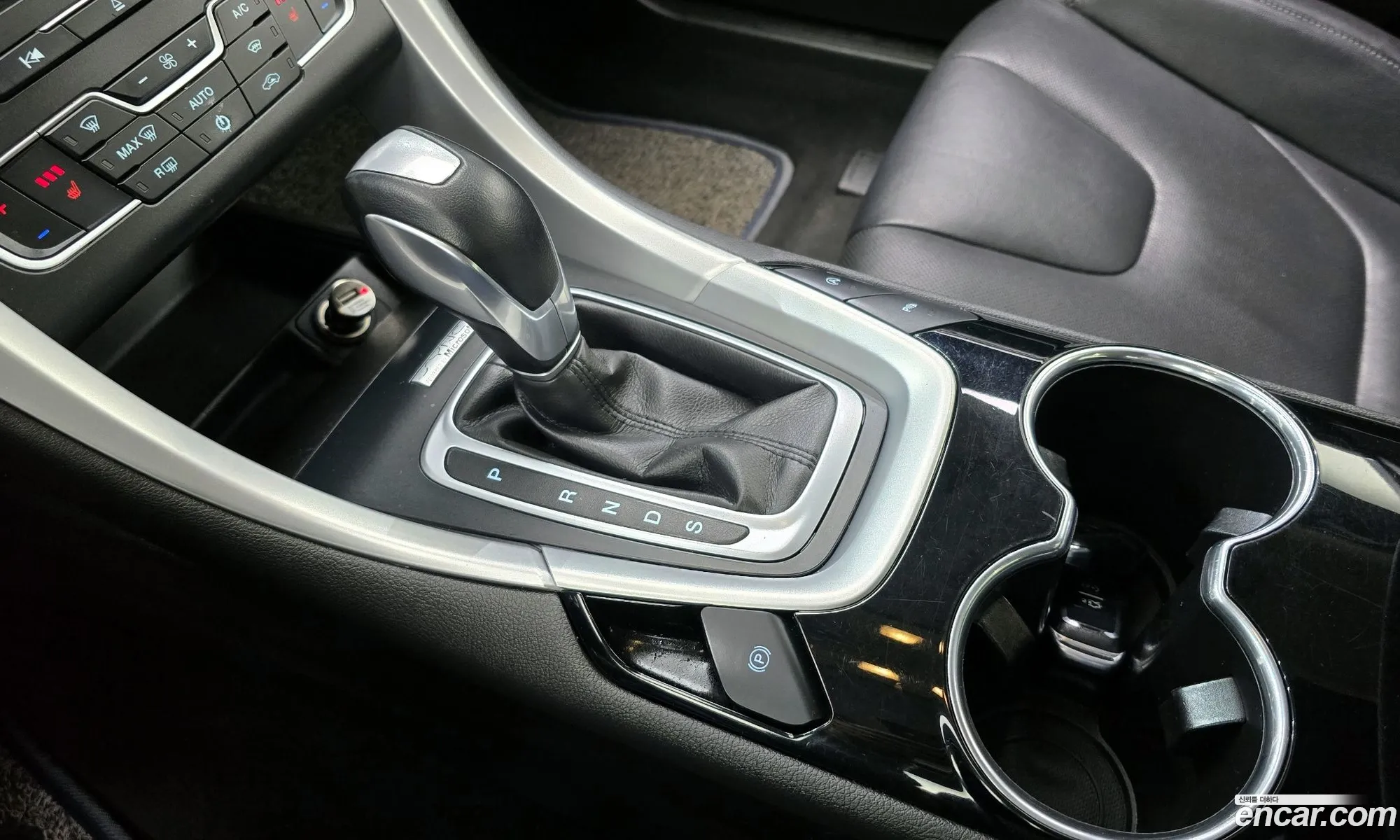 Ford Mondeo 2015 — 20