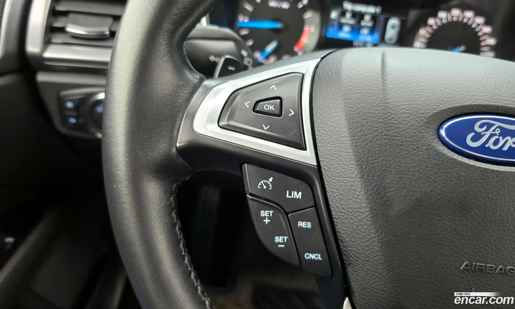 Ford Mondeo 2015 — 8