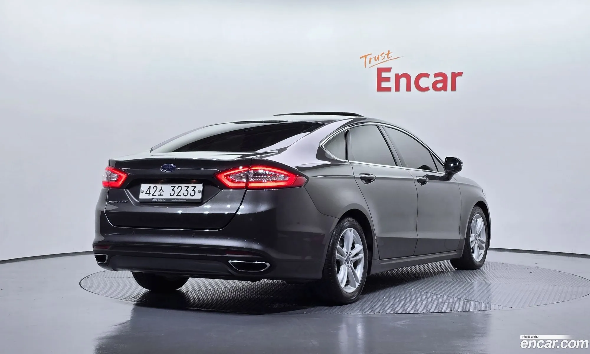Ford Mondeo 2015 — 14