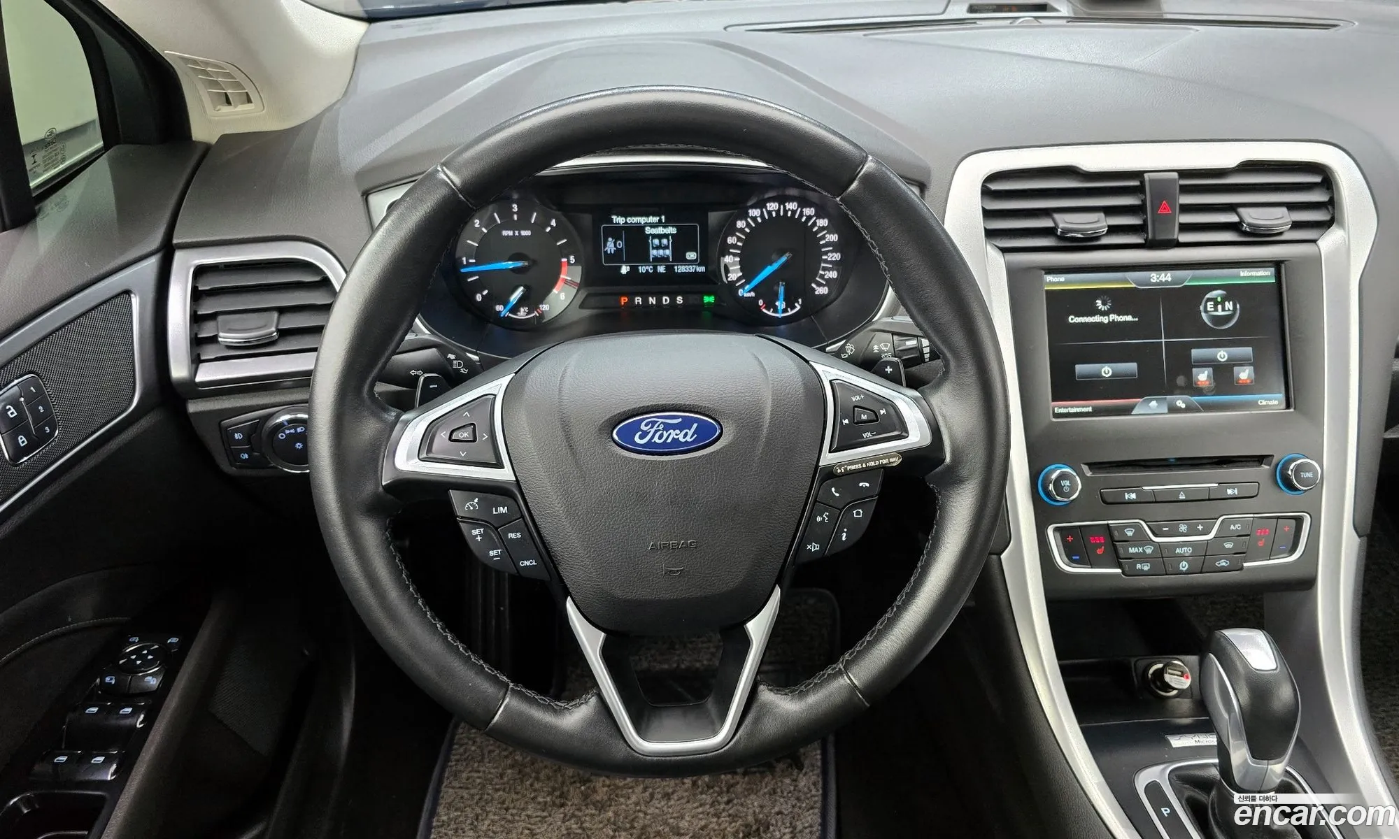 Ford Mondeo 2015 — 19