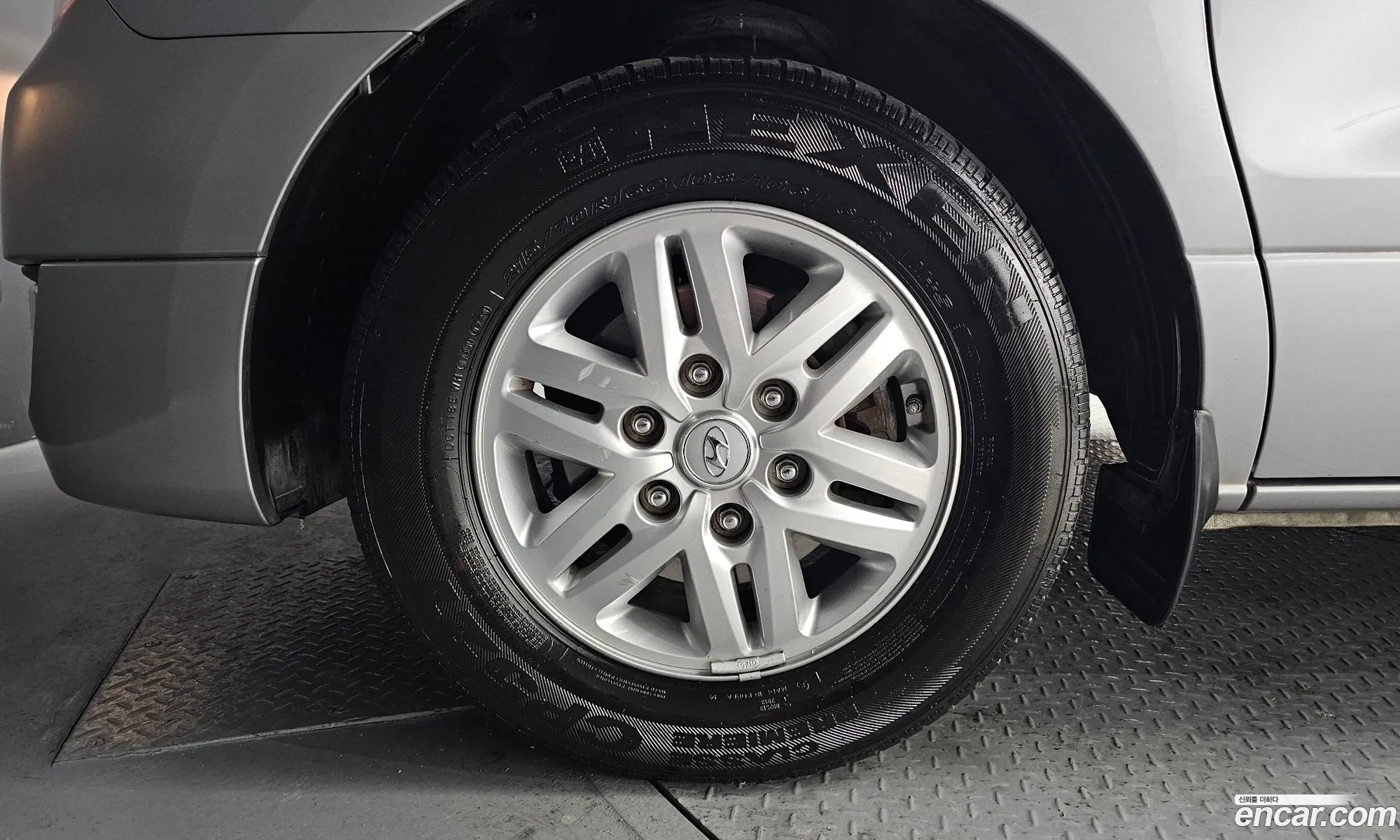 Hyundai Grand Starex 2017 — 14