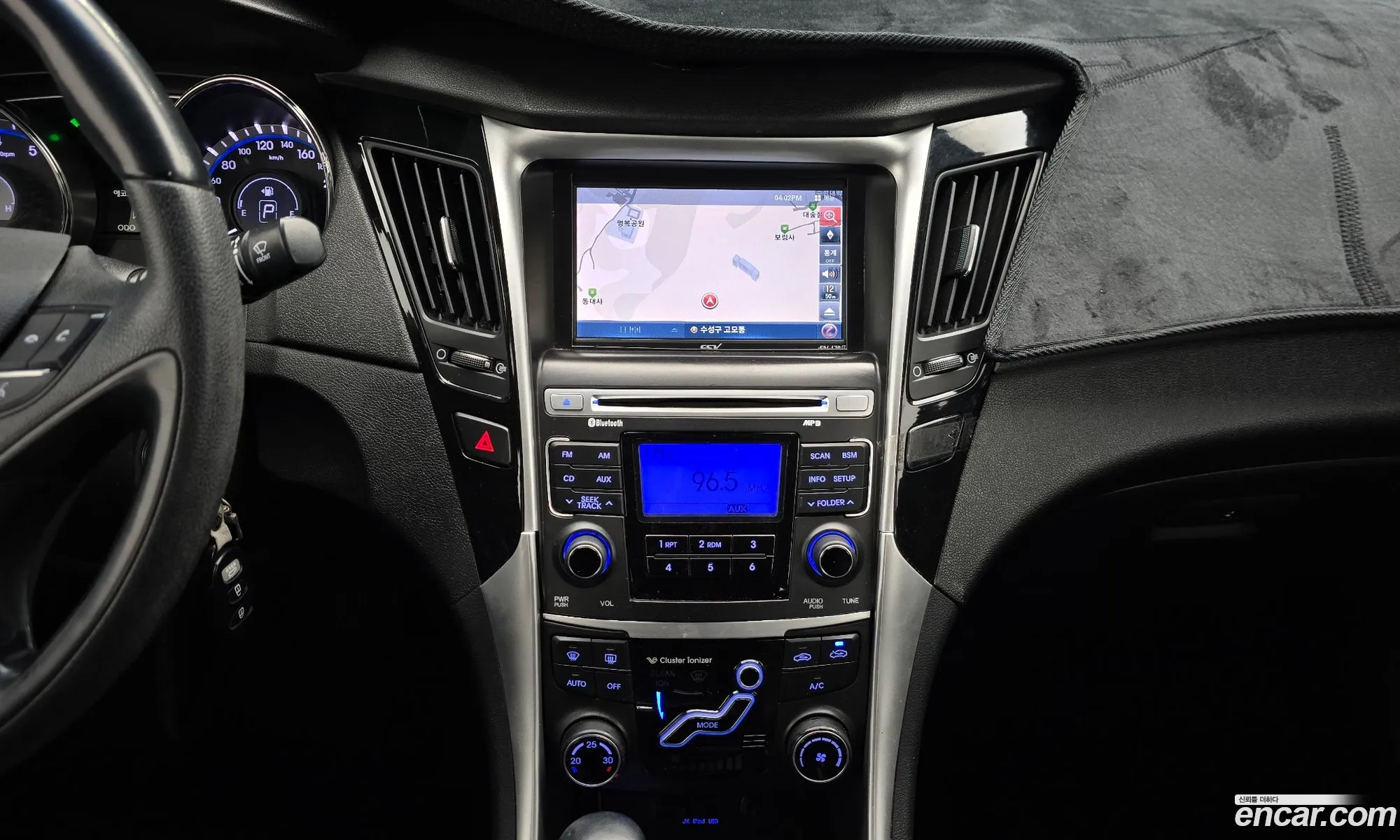 Hyundai YF Sonata 2009 — 3
