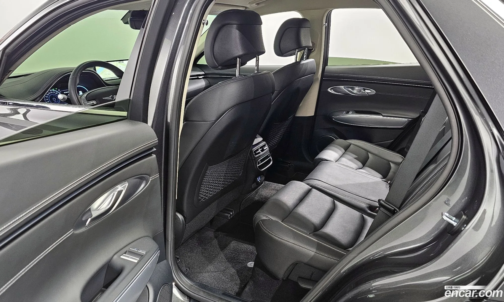 Genesis GV70 2023 — 7