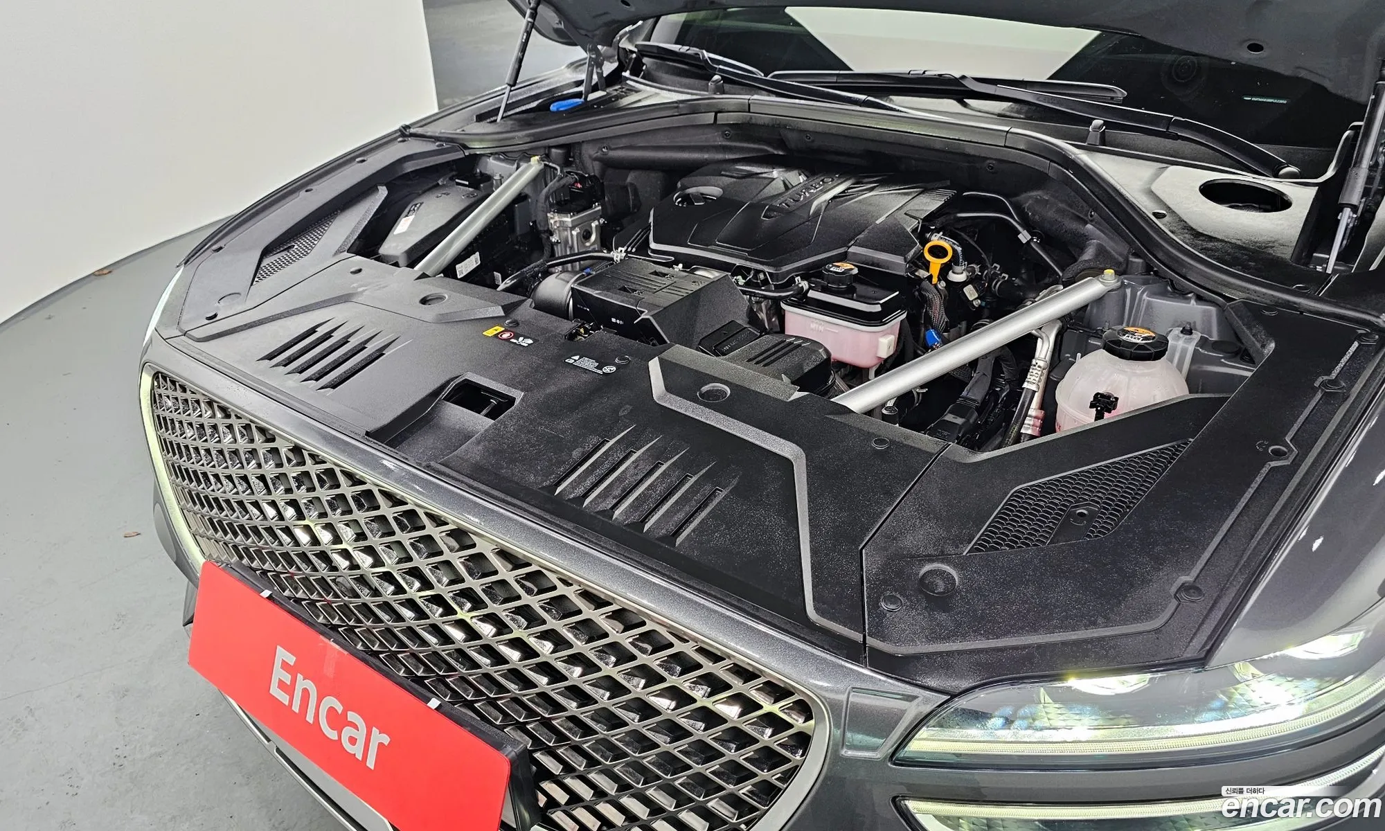Genesis GV70 2023 — 18