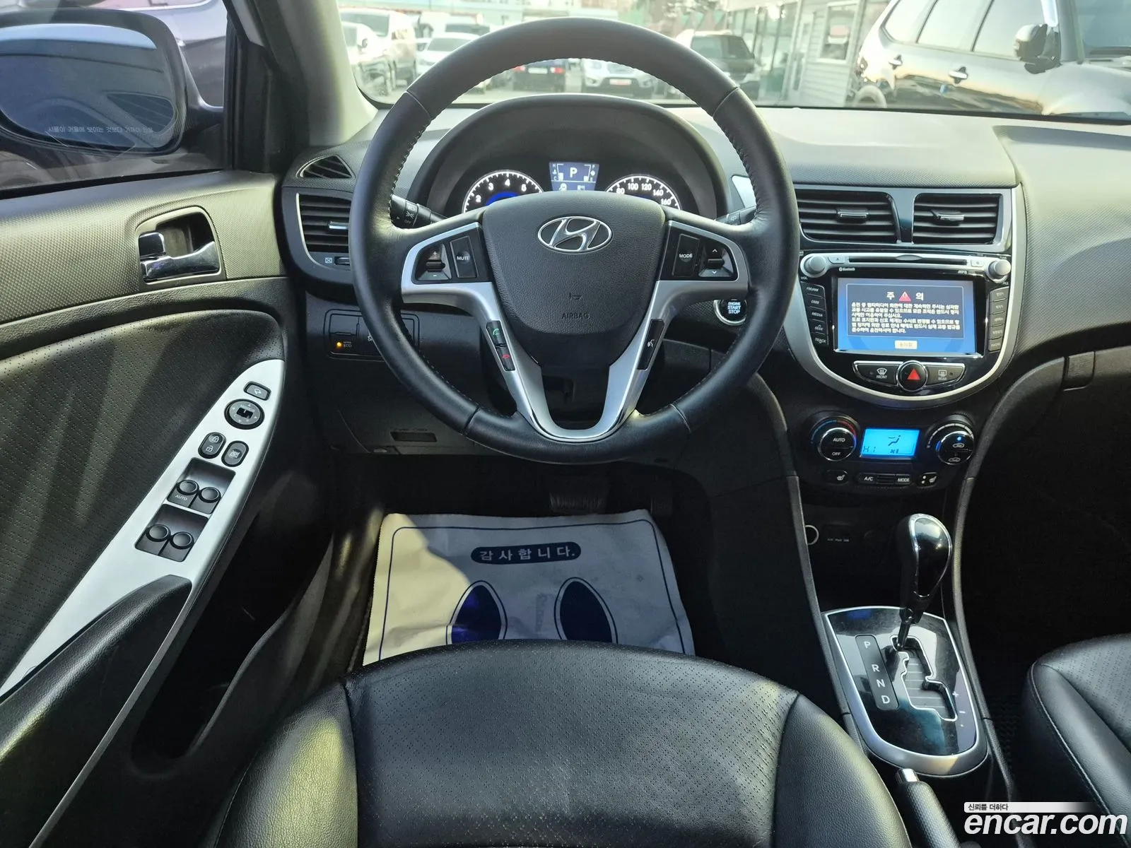 Hyundai Accent 2011 — 14