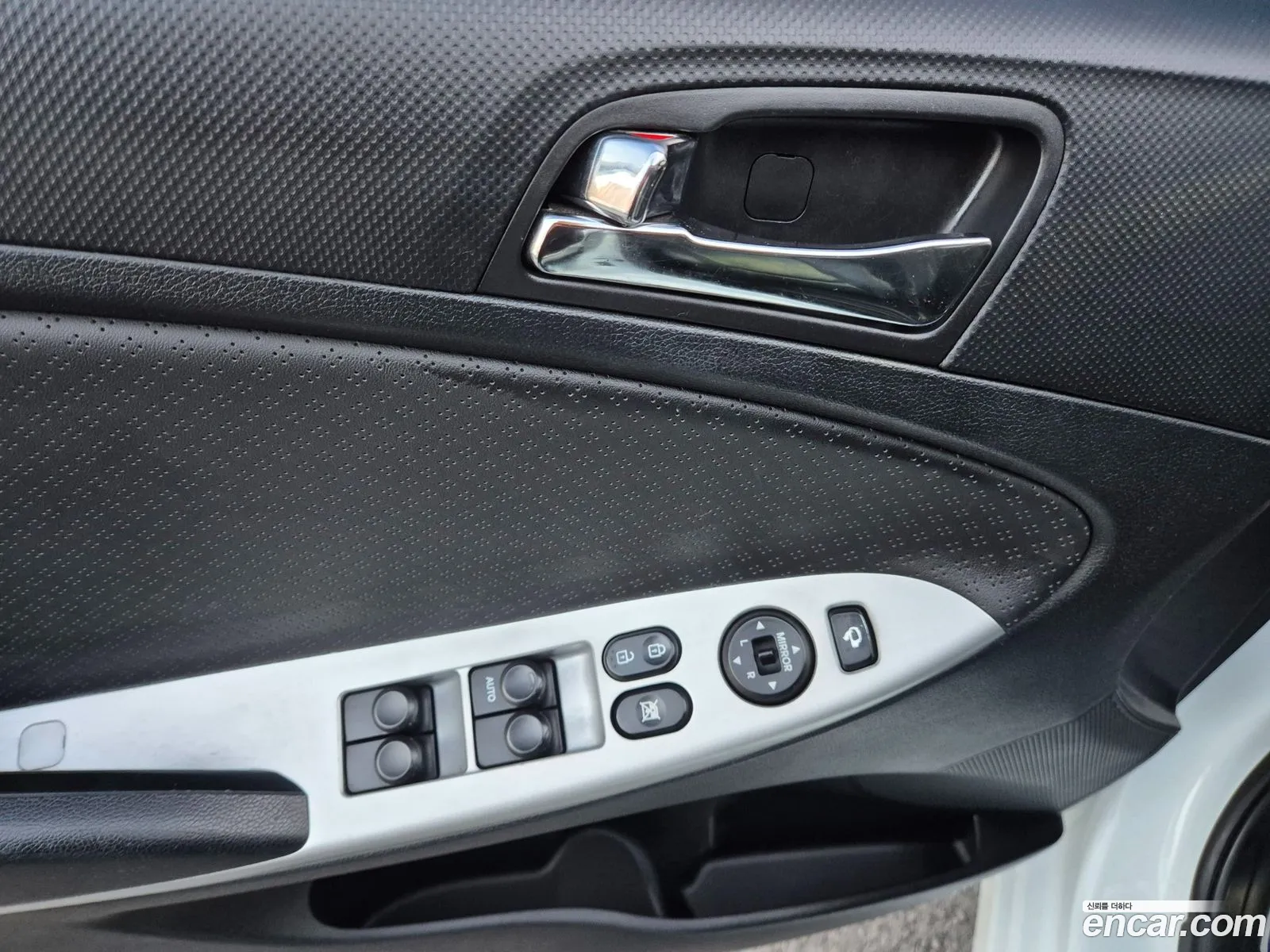 Hyundai Accent 2011 — 12