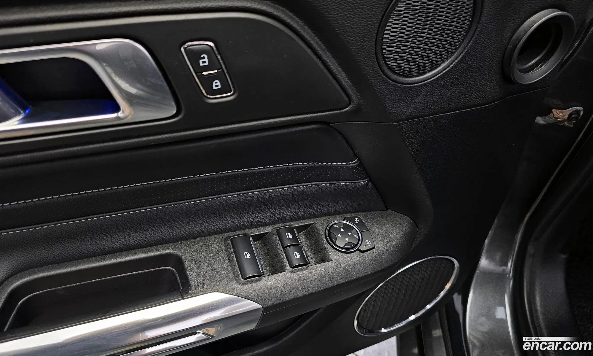 Ford Mustang 2020 — 16