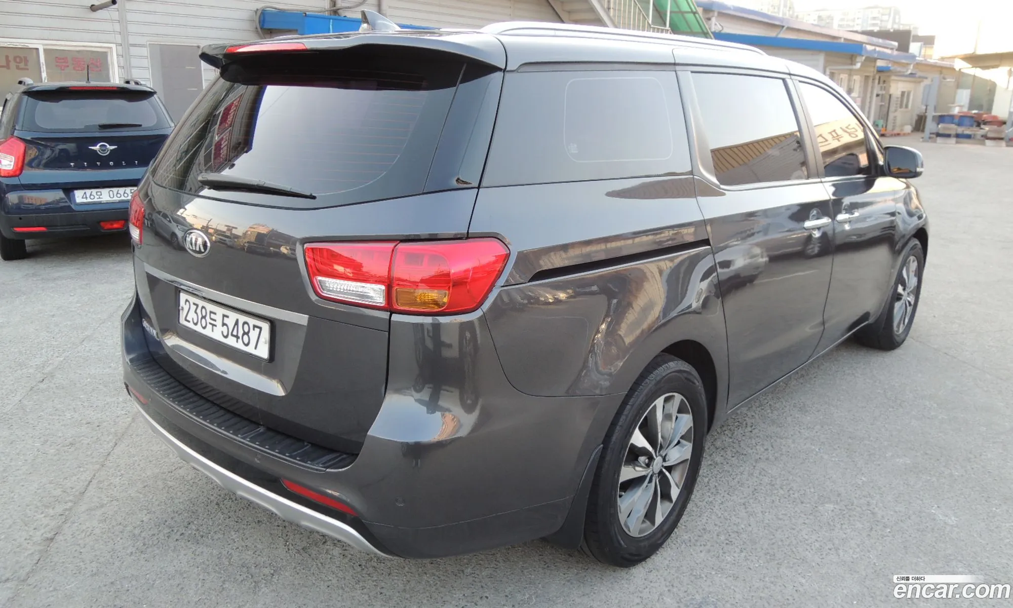 Kia Carnival 2017 — 9