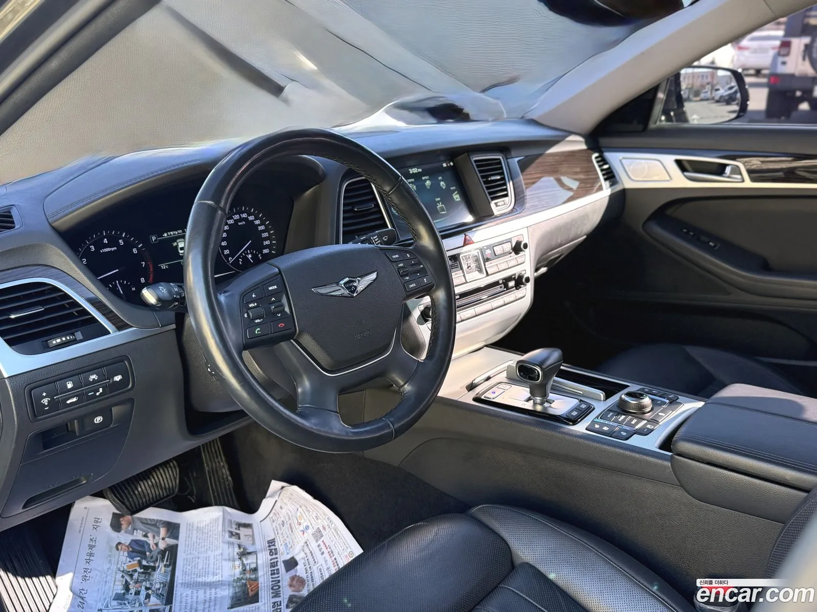 Genesis G80 2016 — 17