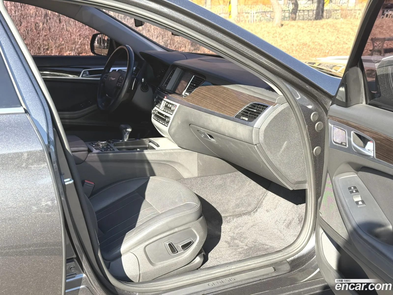 Genesis G80 2016 — 12