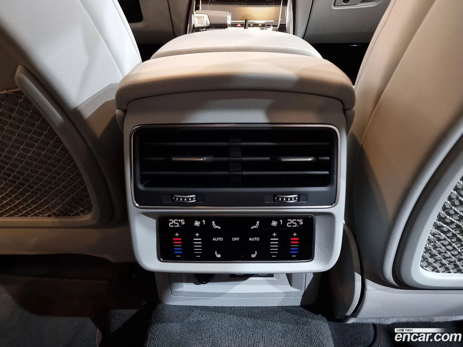 Audi Q7 2024 — 11