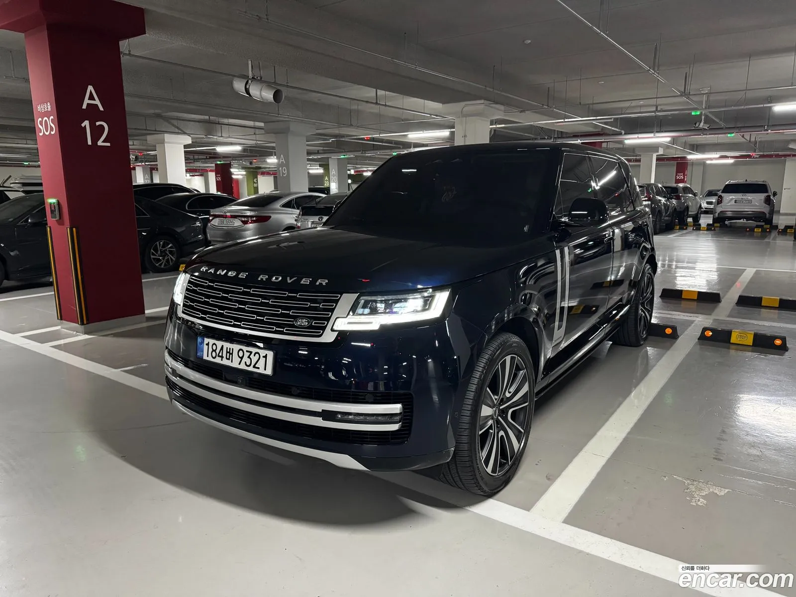 Land Rover Range Rover 2022 — 18