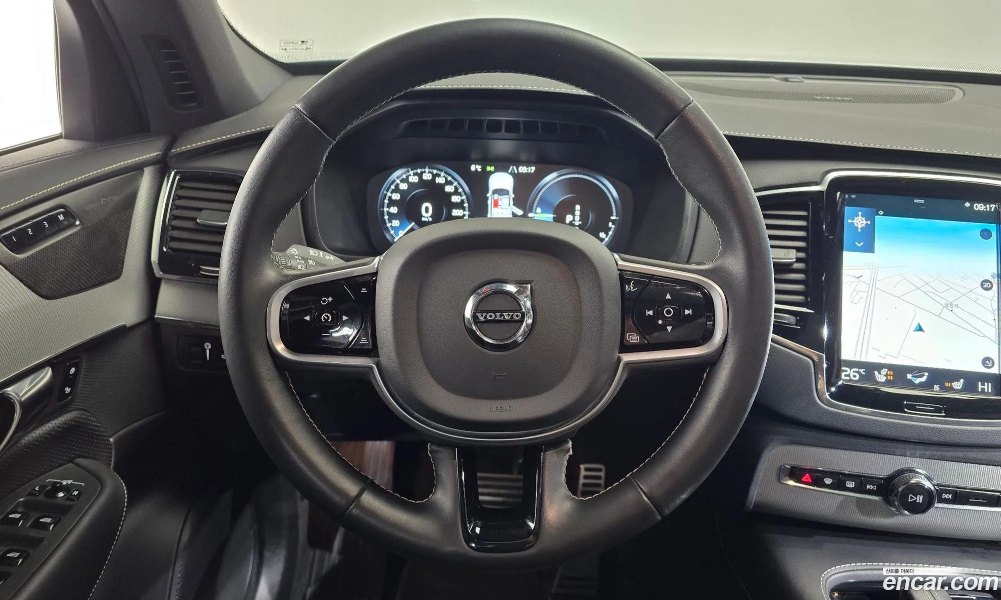 Volvo XC90 2020 YV1LFBR0DM1672590 — 10