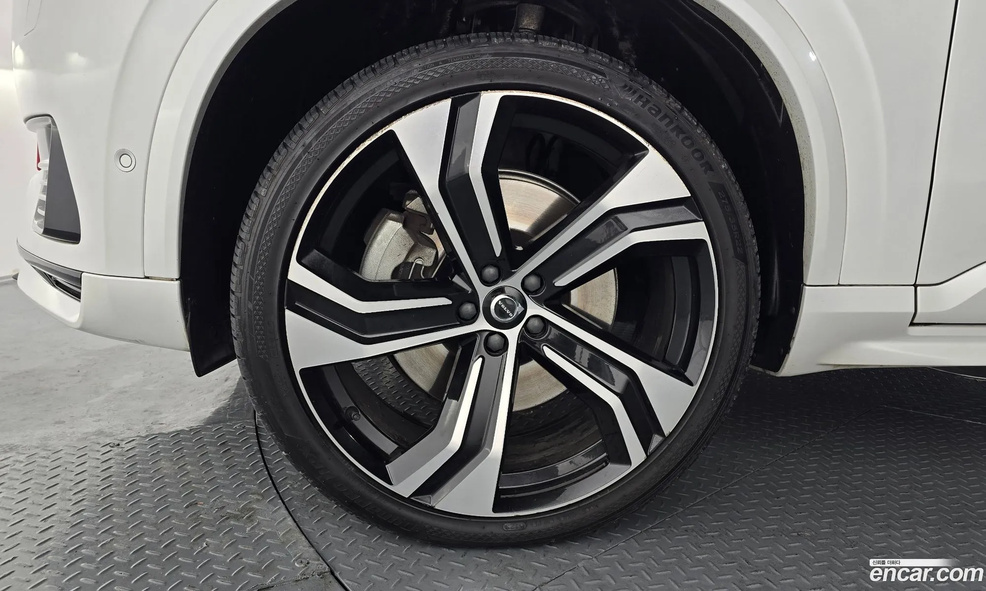 Volvo XC90 2020 YV1LFBR0DM1672590 — 11