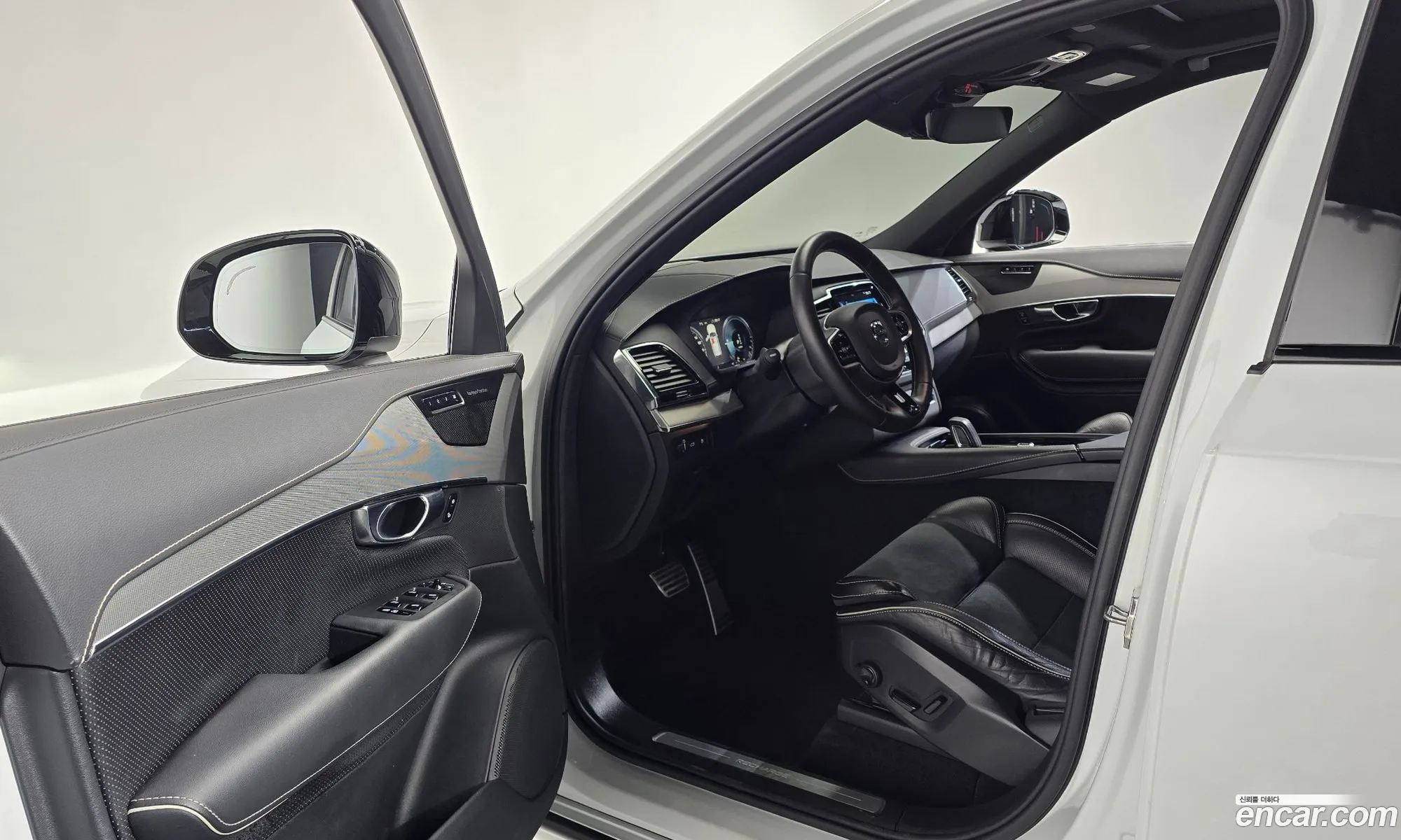Volvo XC90 2020 YV1LFBR0DM1672590 — 13
