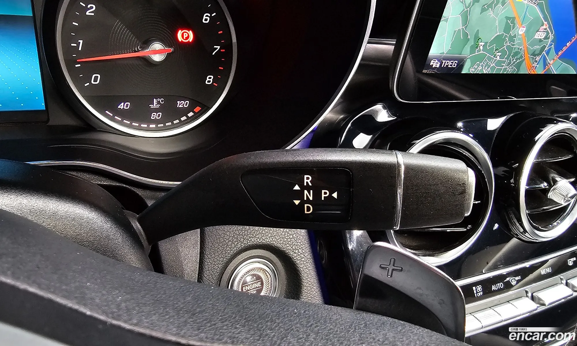 Mercedes-Benz C-Class W205 2019 — 18