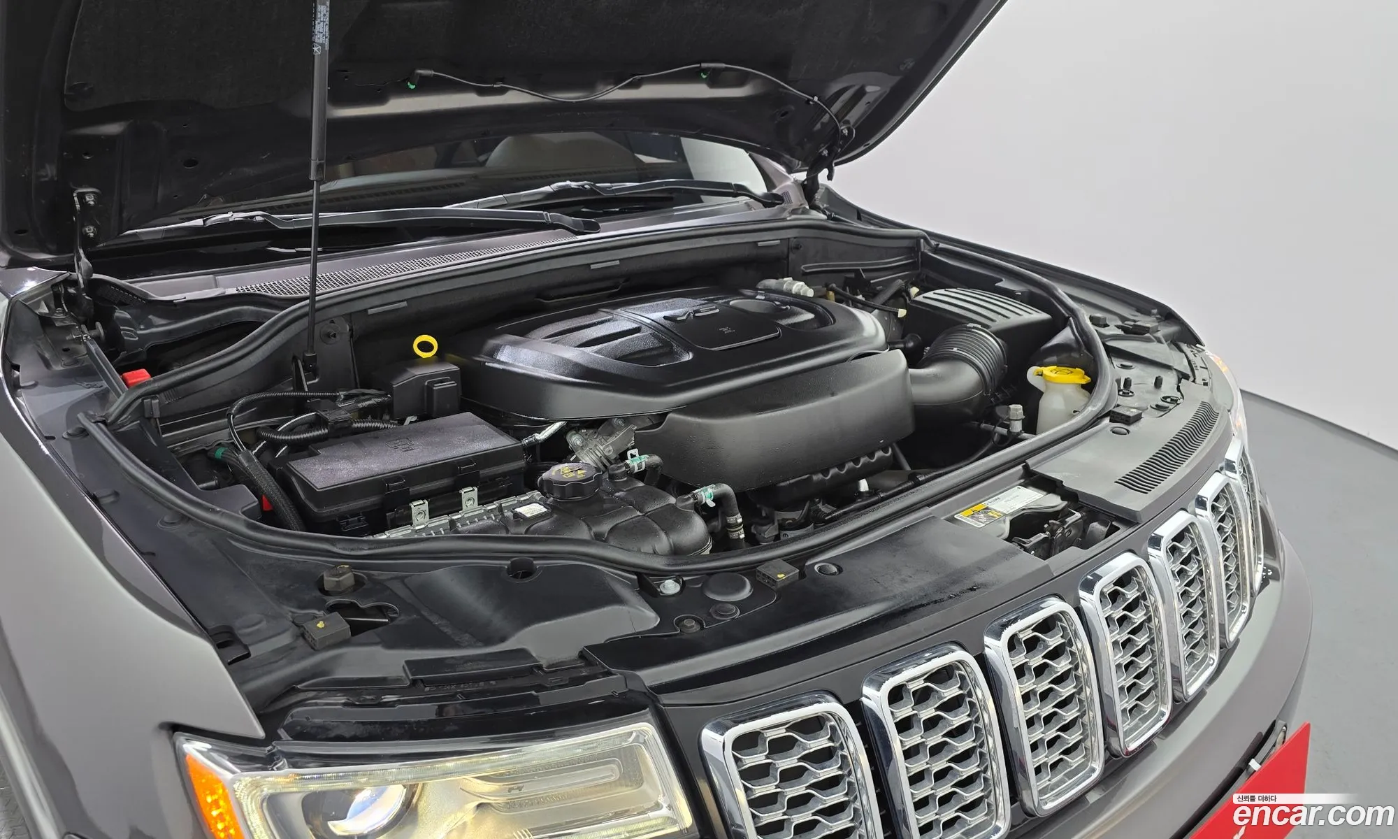 Jeep Grand Cherokee 2021 — 4