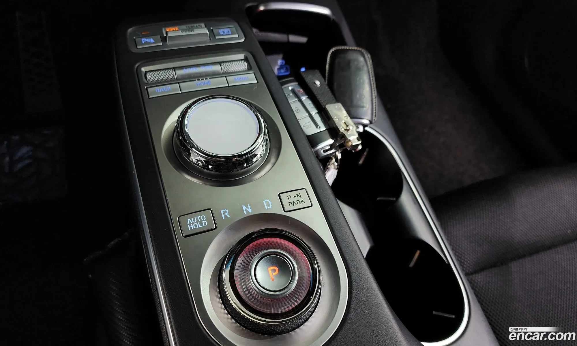Genesis GV70 2021 — 12