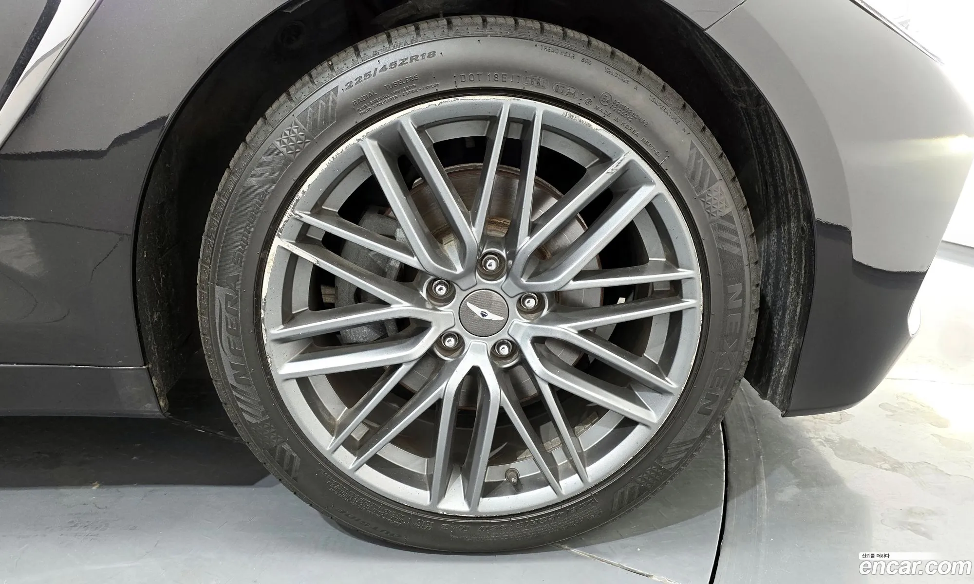 Genesis G70 2018 — 3