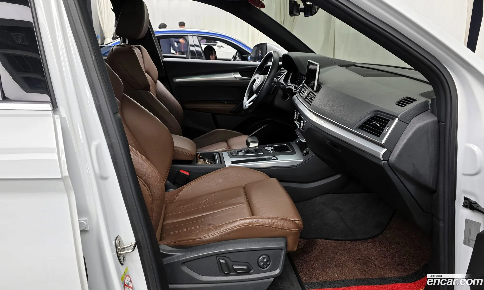 Audi Q5 2020 WAUZZZFY3L2062982 — 8