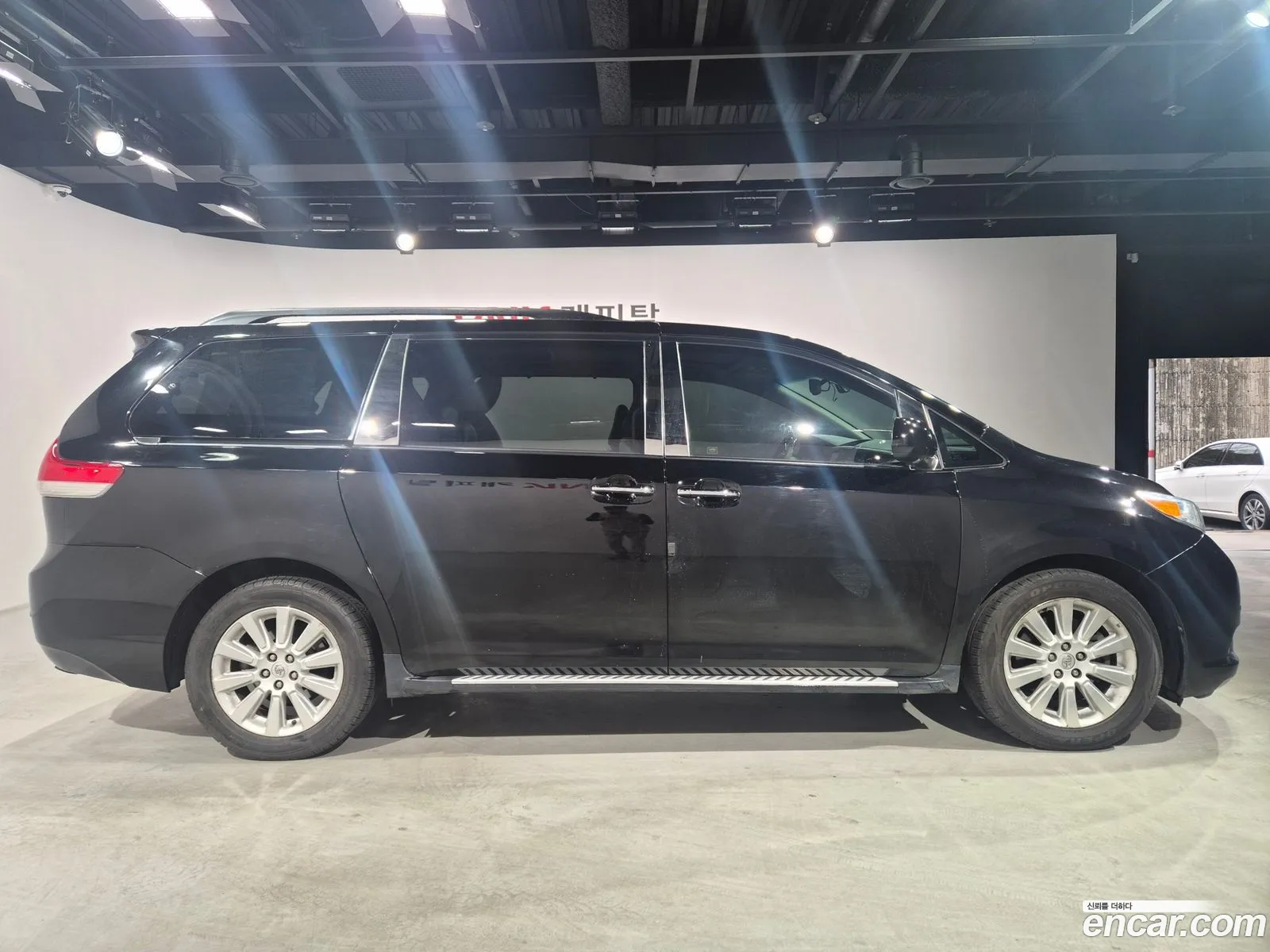 Toyota Sienna 2013 — 20