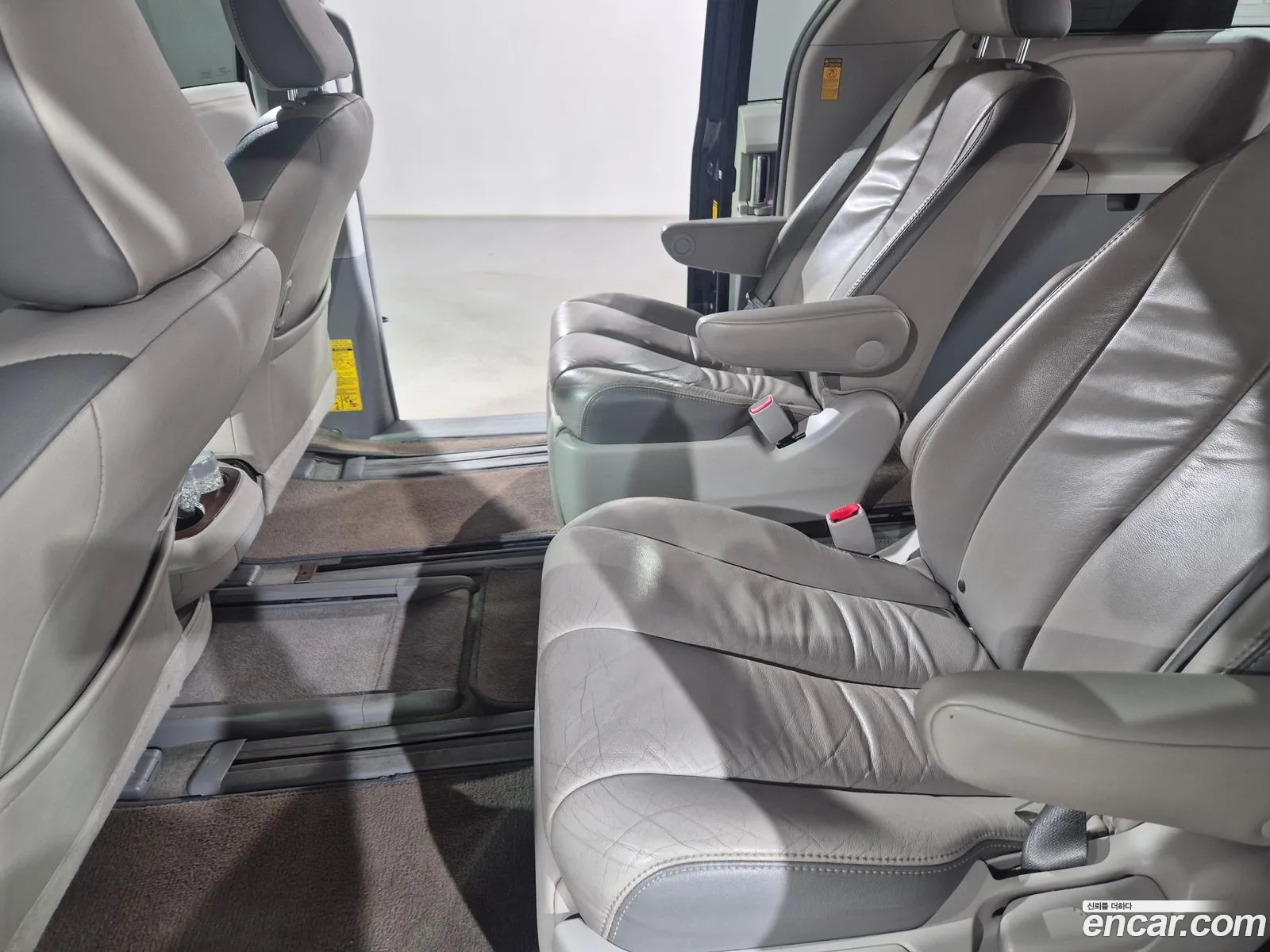 Toyota Sienna 2013 — 16