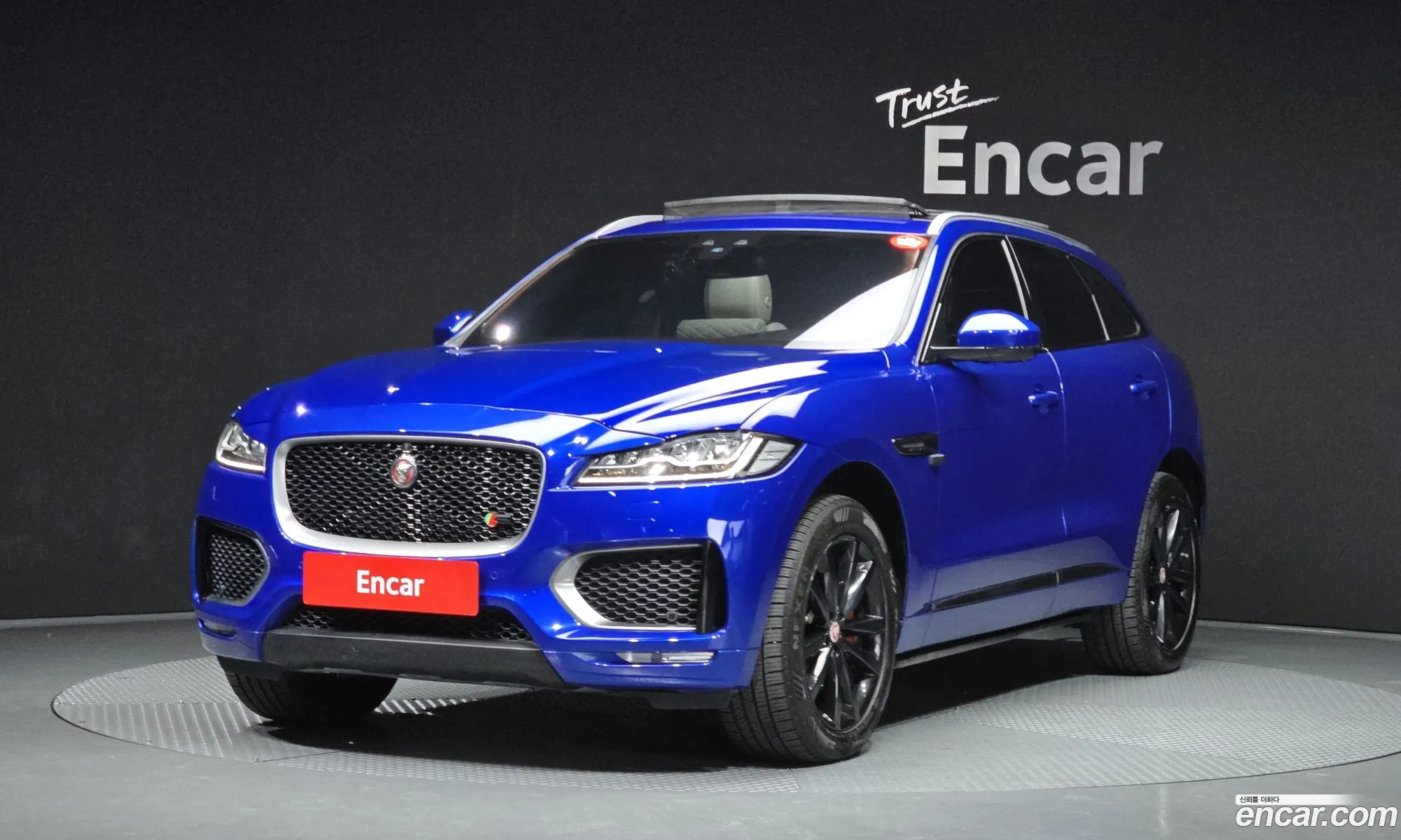 Jaguar F-Pace 2016 SADCA2BK8HA047646 — 6