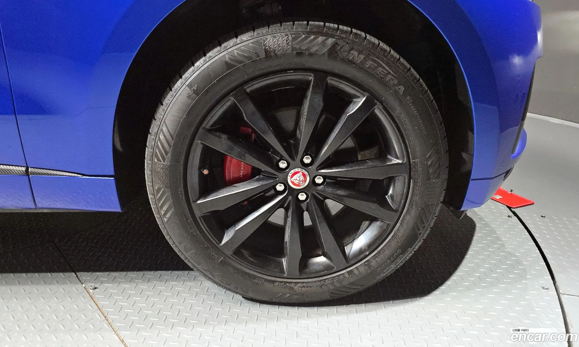 Jaguar F-Pace 2016 SADCA2BK8HA047646 — 2