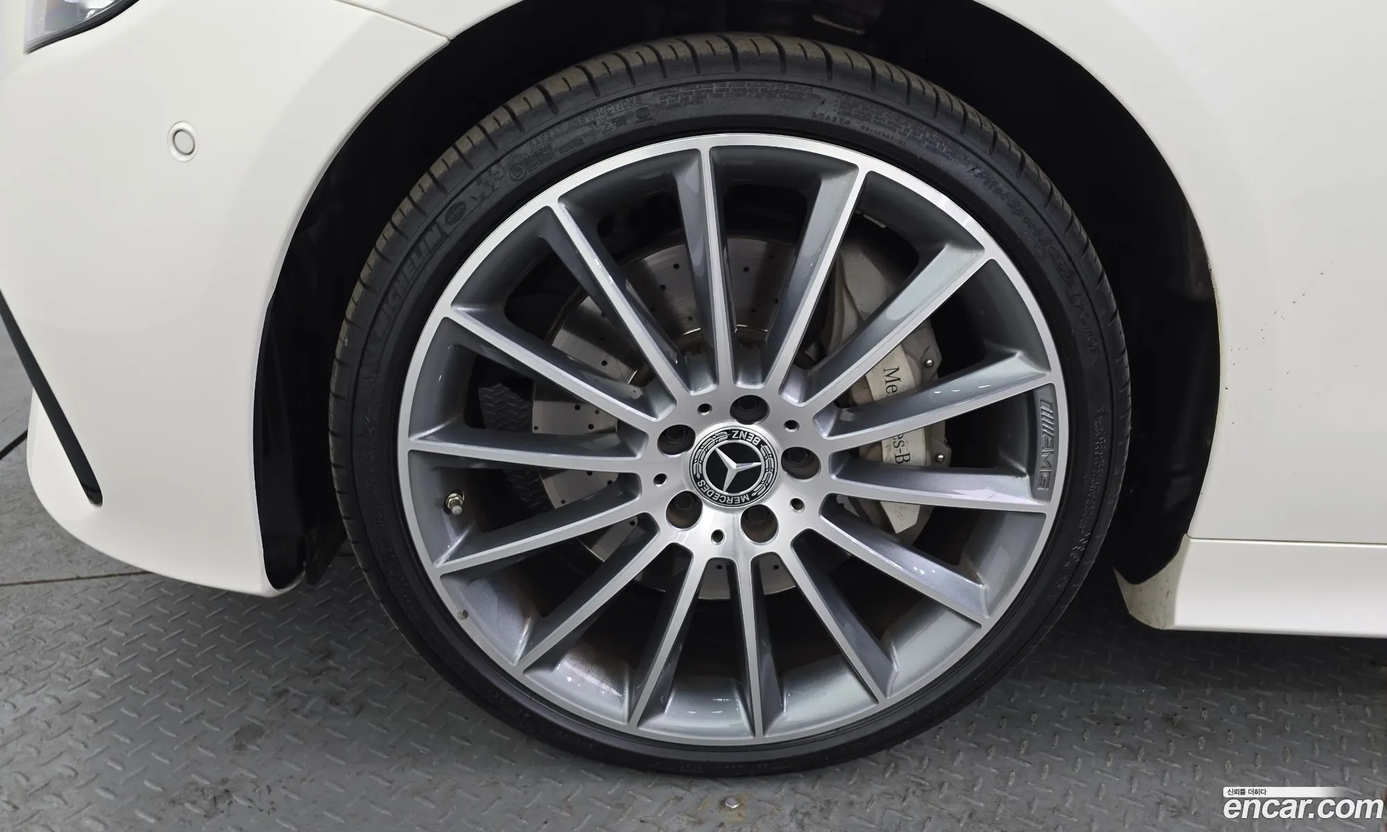 Mercedes-Benz E-Class W213 2020 — 11