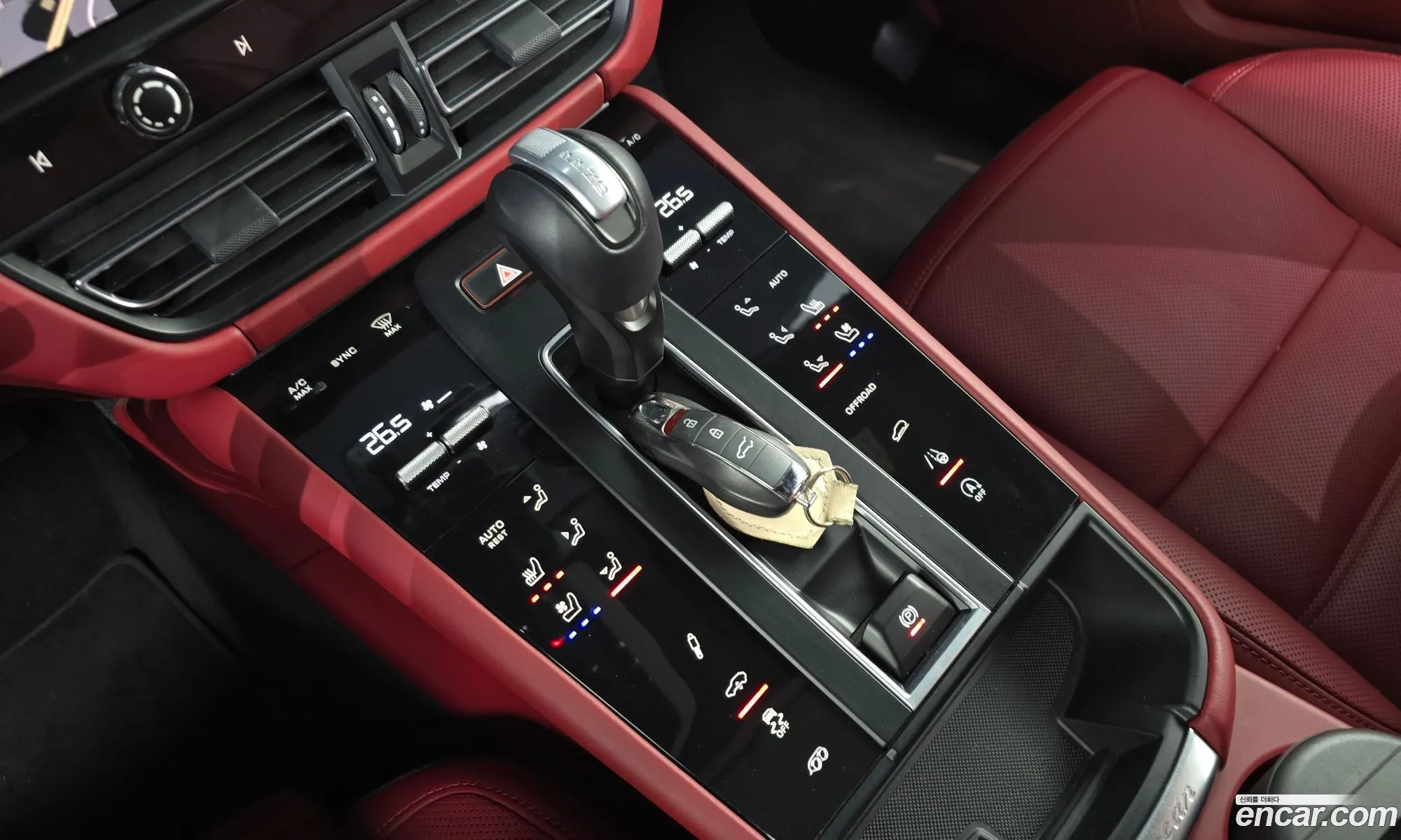 Porsche Macan 2022 WP1AF295XNLB45760 — 17