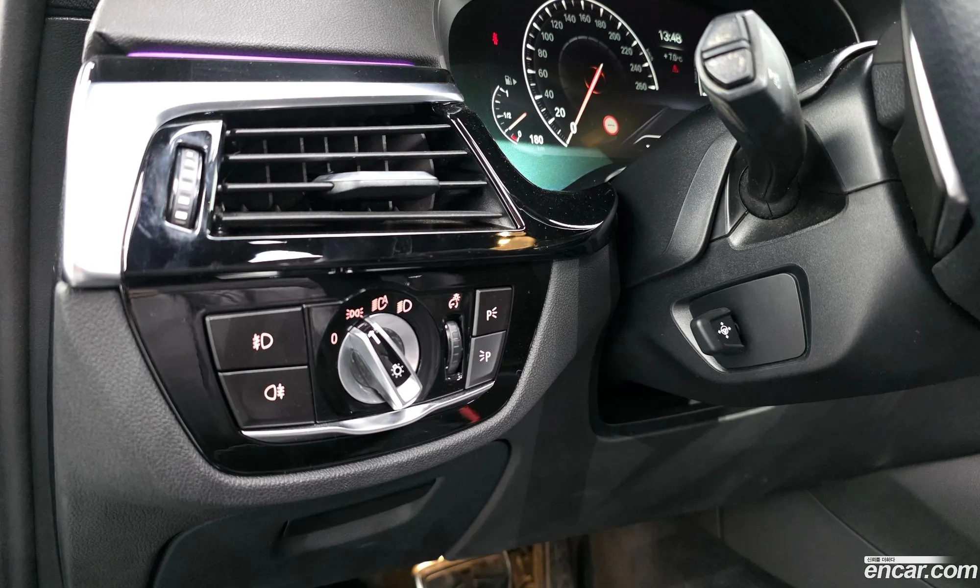 BMW 5 Series 2019 WBAJD3108KWW21315 — 10