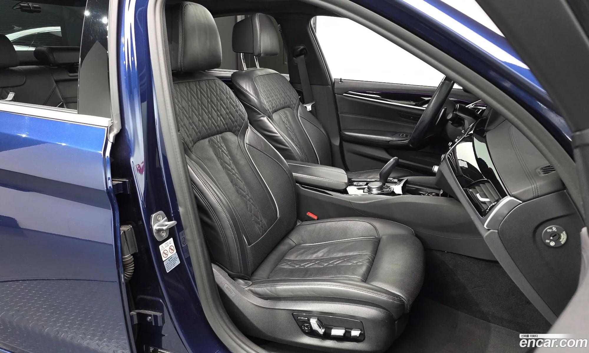 BMW 5 Series 2019 WBAJD3108KWW21315 — 7