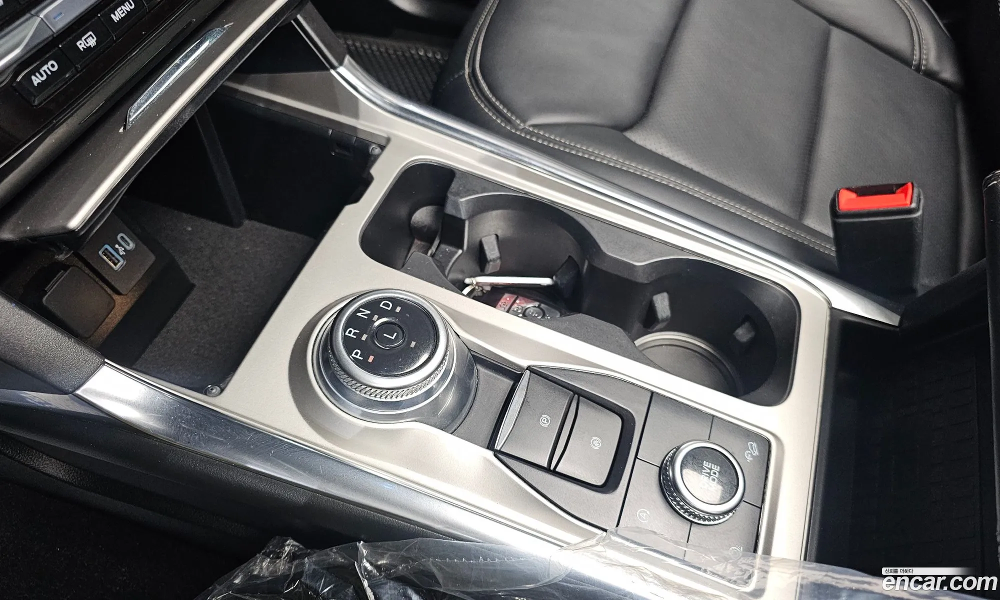 Ford Explorer 6th Gen 2021 1FMSK8FH5MGB74847 — 6