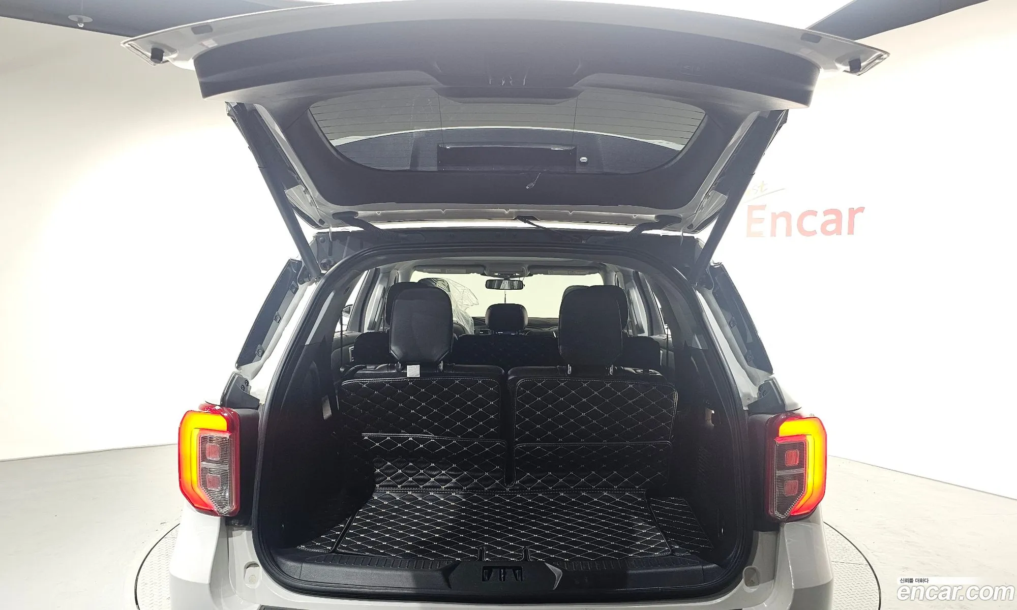 Ford Explorer 6th Gen 2021 1FMSK8FH5MGB74847 — 12