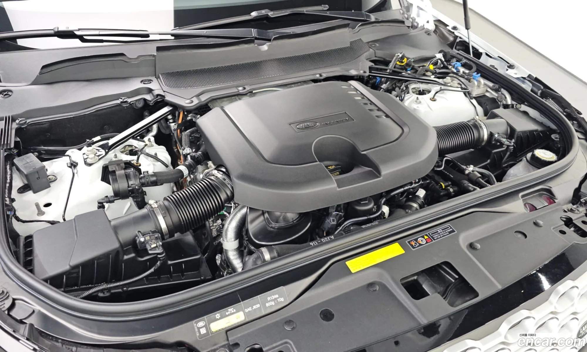 Land Rover Discovery 5 2025 — 3